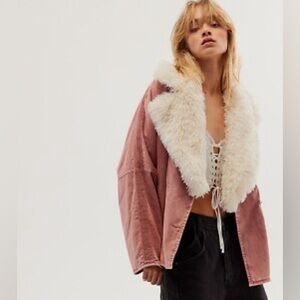 Free People Lola Pink Denim Oversized Jacket With White Fur Collar Size XL